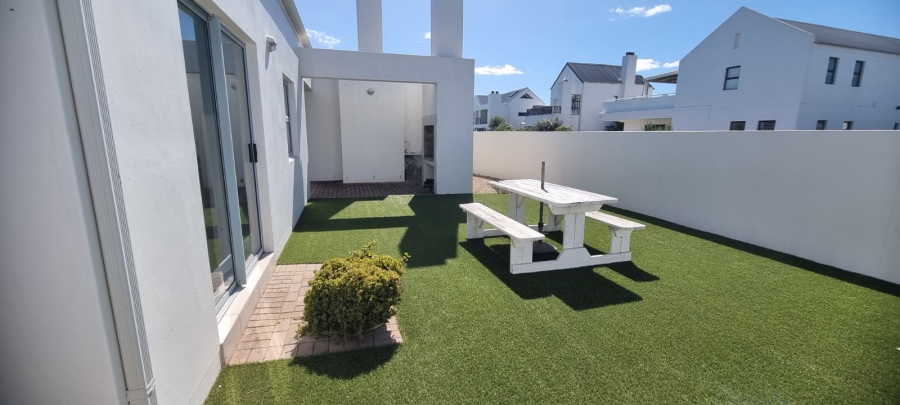 2 Bedroom Property for Sale in Blue Lagoon Western Cape